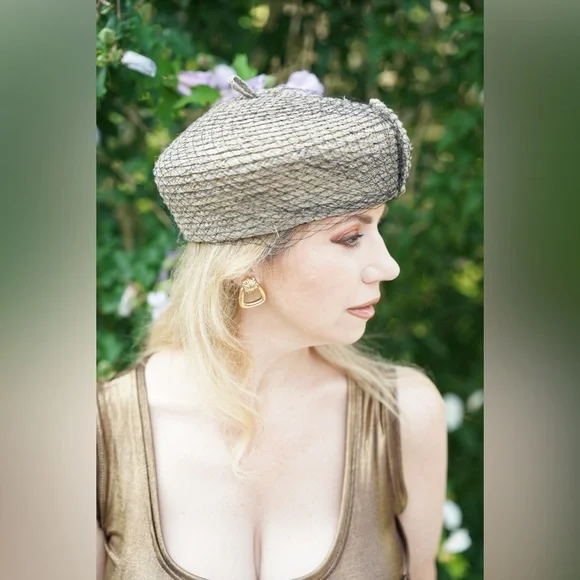 Hat - Picture 3 of 6